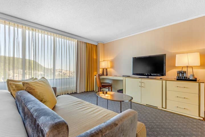 Room 21 of 75